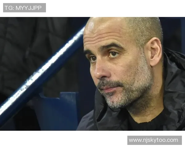 女主持首次见到足球明星现场互动感人瞬间引发热议