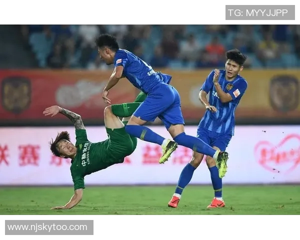 国安与苏宁赛场冲突视频曝光引发热议球迷反应各异